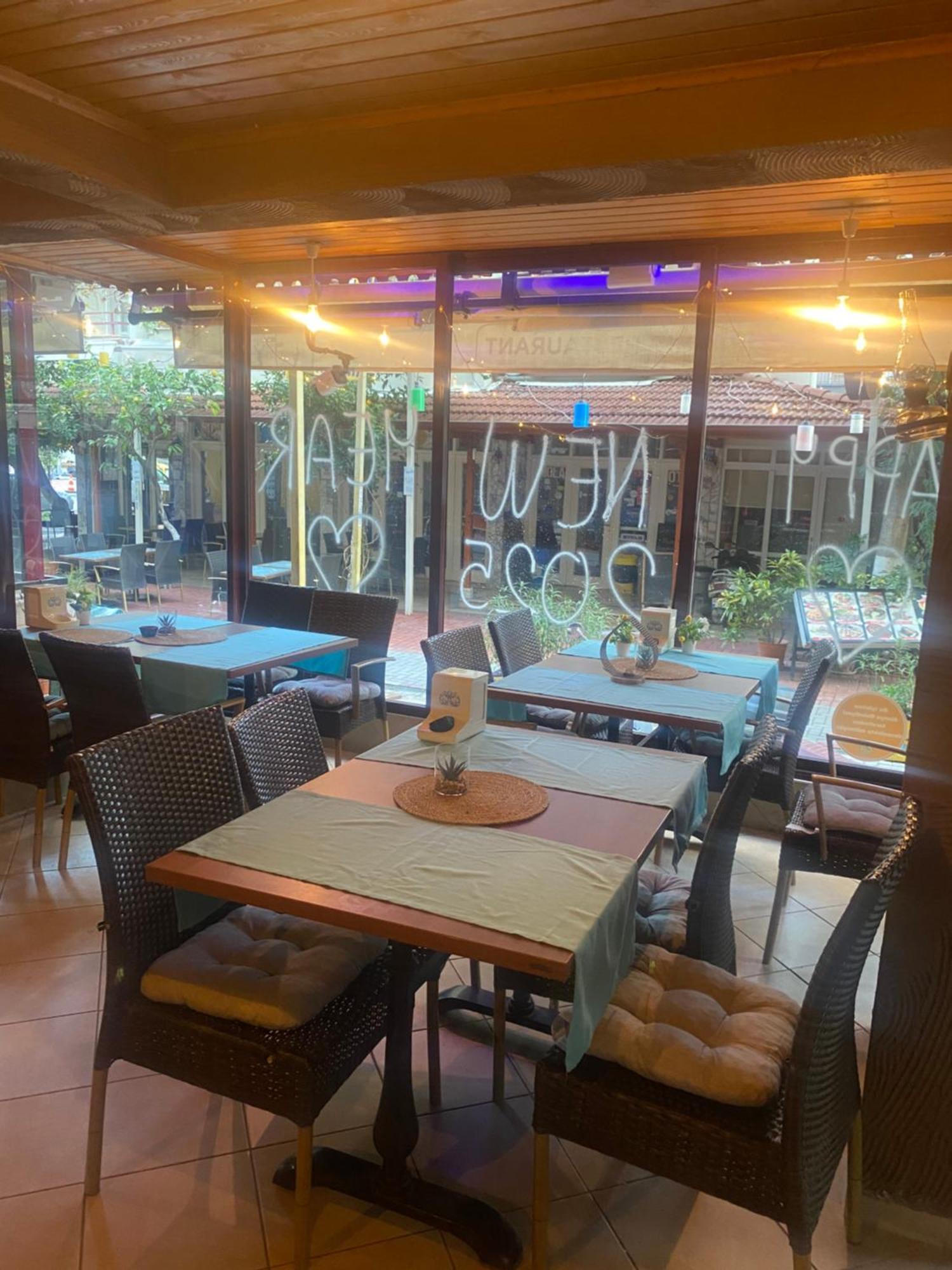 Agora Boutique Apart Hotel 阿拉尼亚 外观 照片